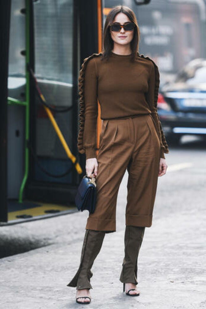 Street style – Outfit before a fashion show during Milan Fashion Week Street style – Outfit before a fashion show during Milan Fashion Week
